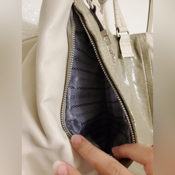 NW Simply Vera Wang Beige/Gray Faux Leather Snake Skin Tote Purse/Shoulder Bag - Picture 3 of 8